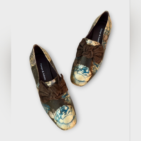 Django & Juliette Shoes - Django & Juliette Varva Bow Loafers size 39
